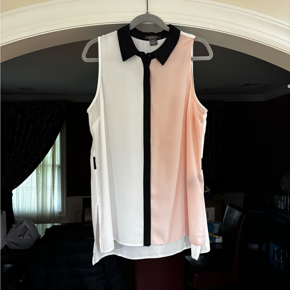 Suzy Shier Black Pink and White Blouse